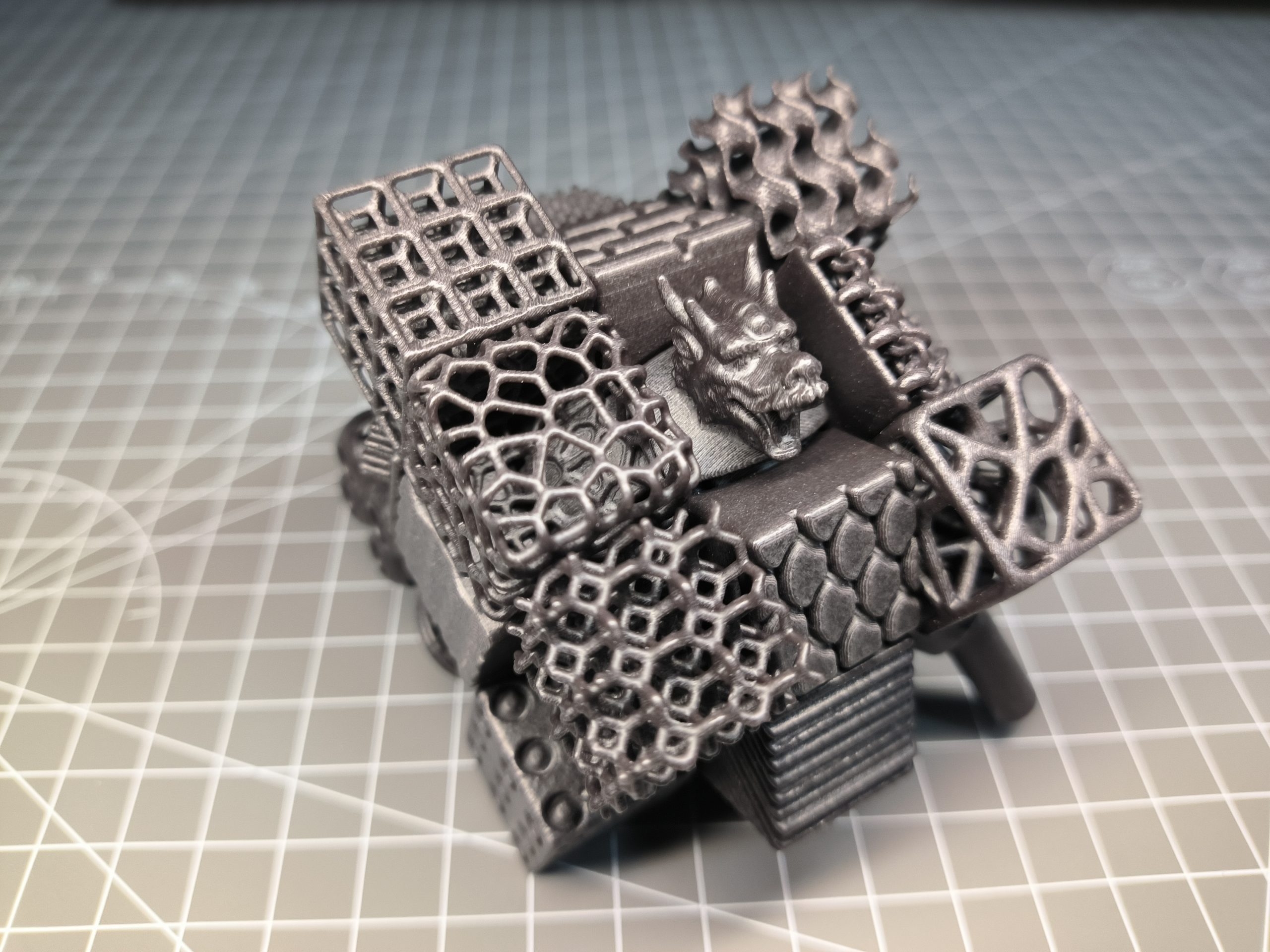 Benchmarkcube aus aschschwarzem PA12 Pulver